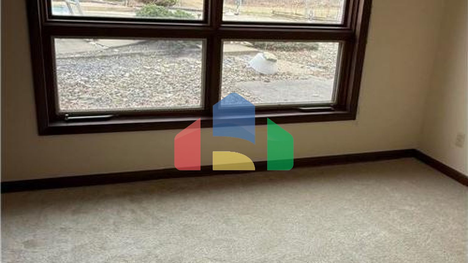 Residential - Single Family Home - Burlington, Iowa, United States - United States