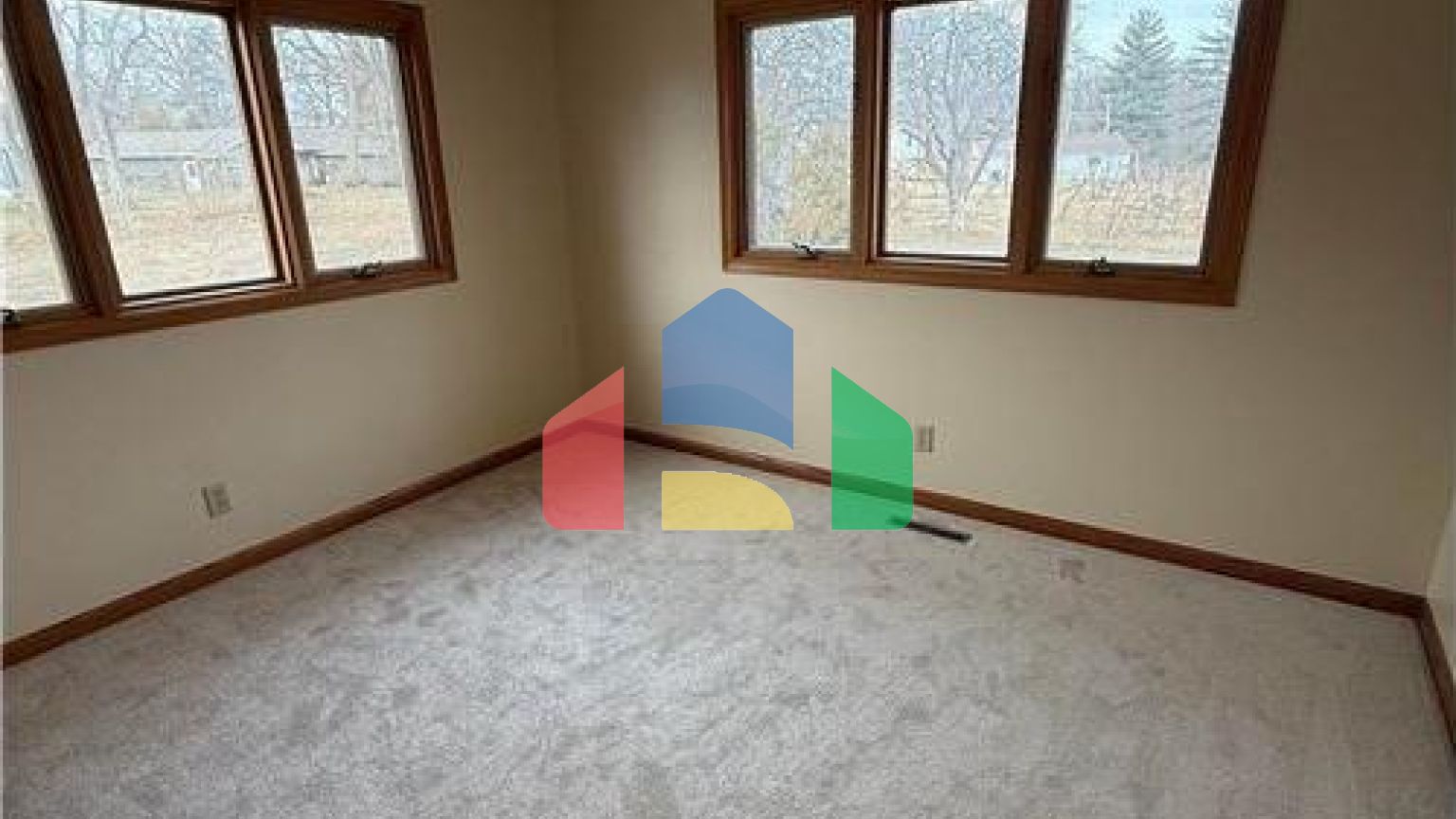 Residential - Single Family Home - Burlington, Iowa, United States - United States