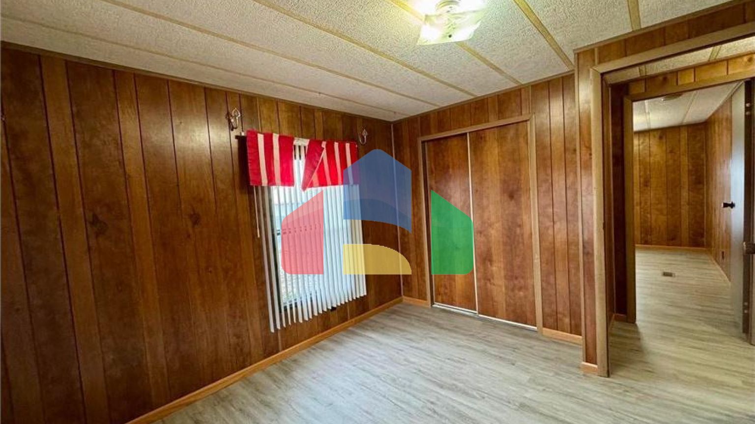 Residential - Mobile Home - Burlington, Iowa, United States - United States