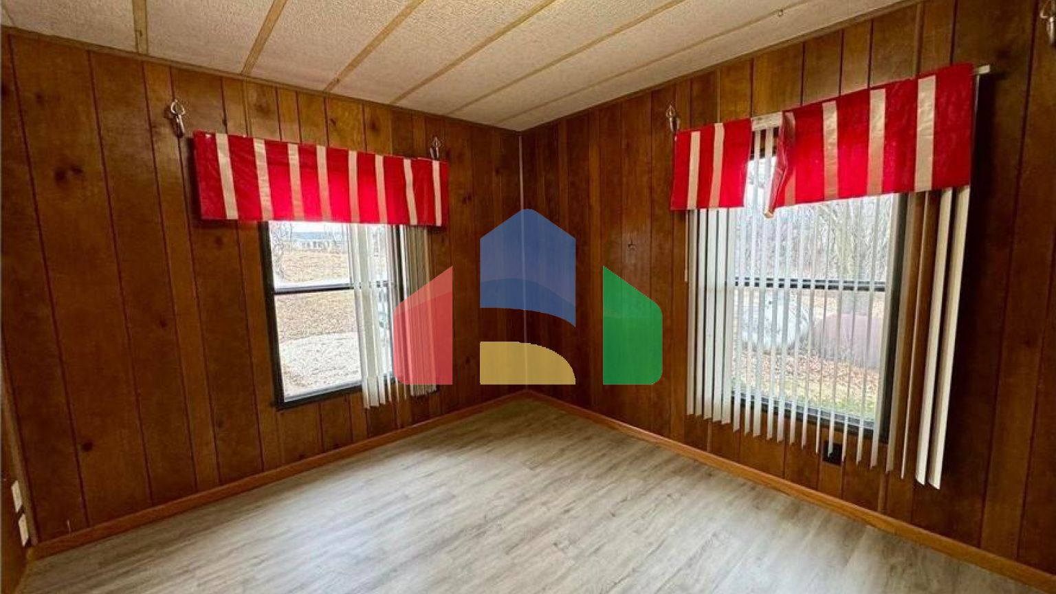 Residential - Mobile Home - Burlington, Iowa, United States - United States