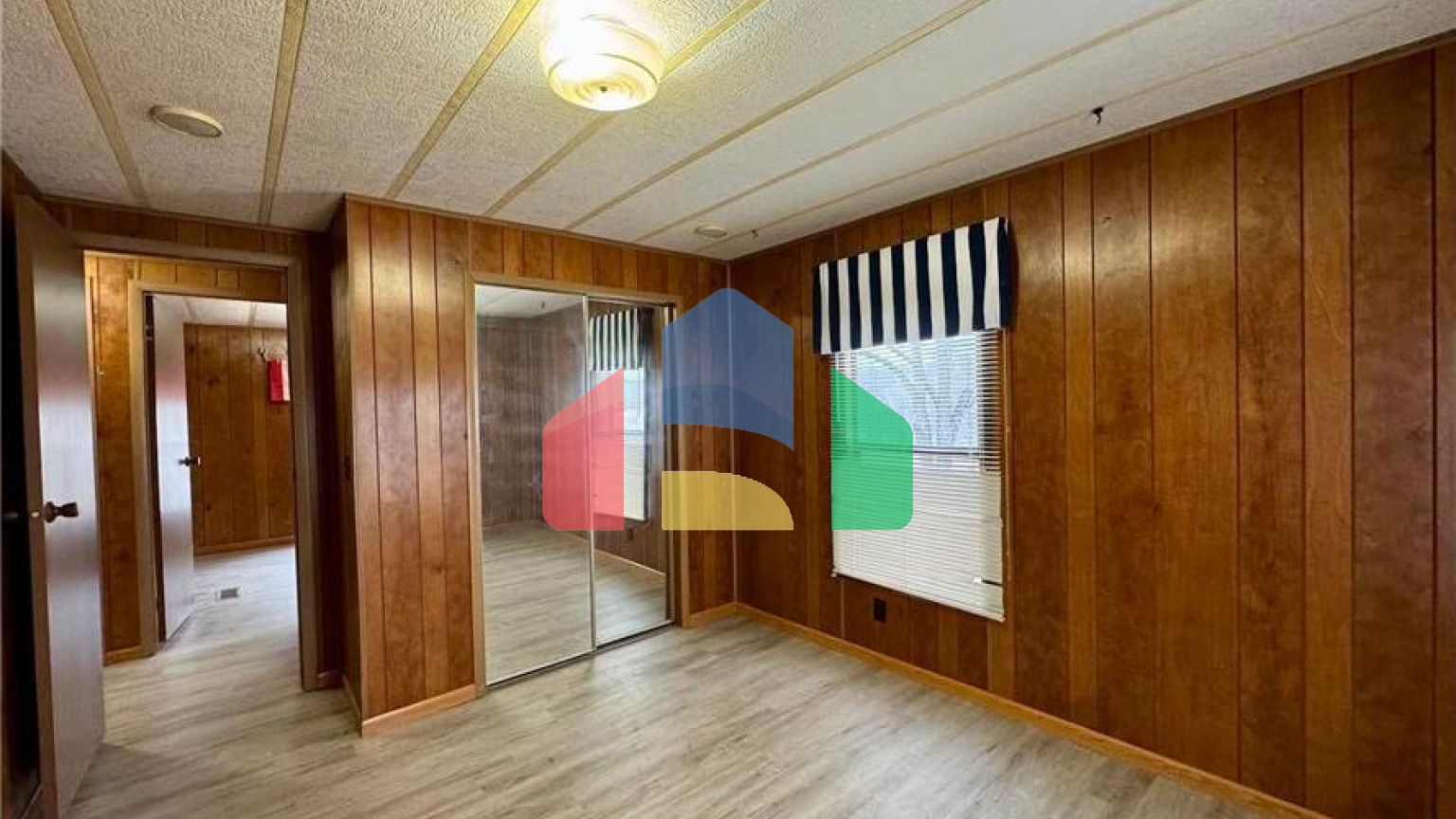 Residential - Mobile Home - Burlington, Iowa, United States - United States