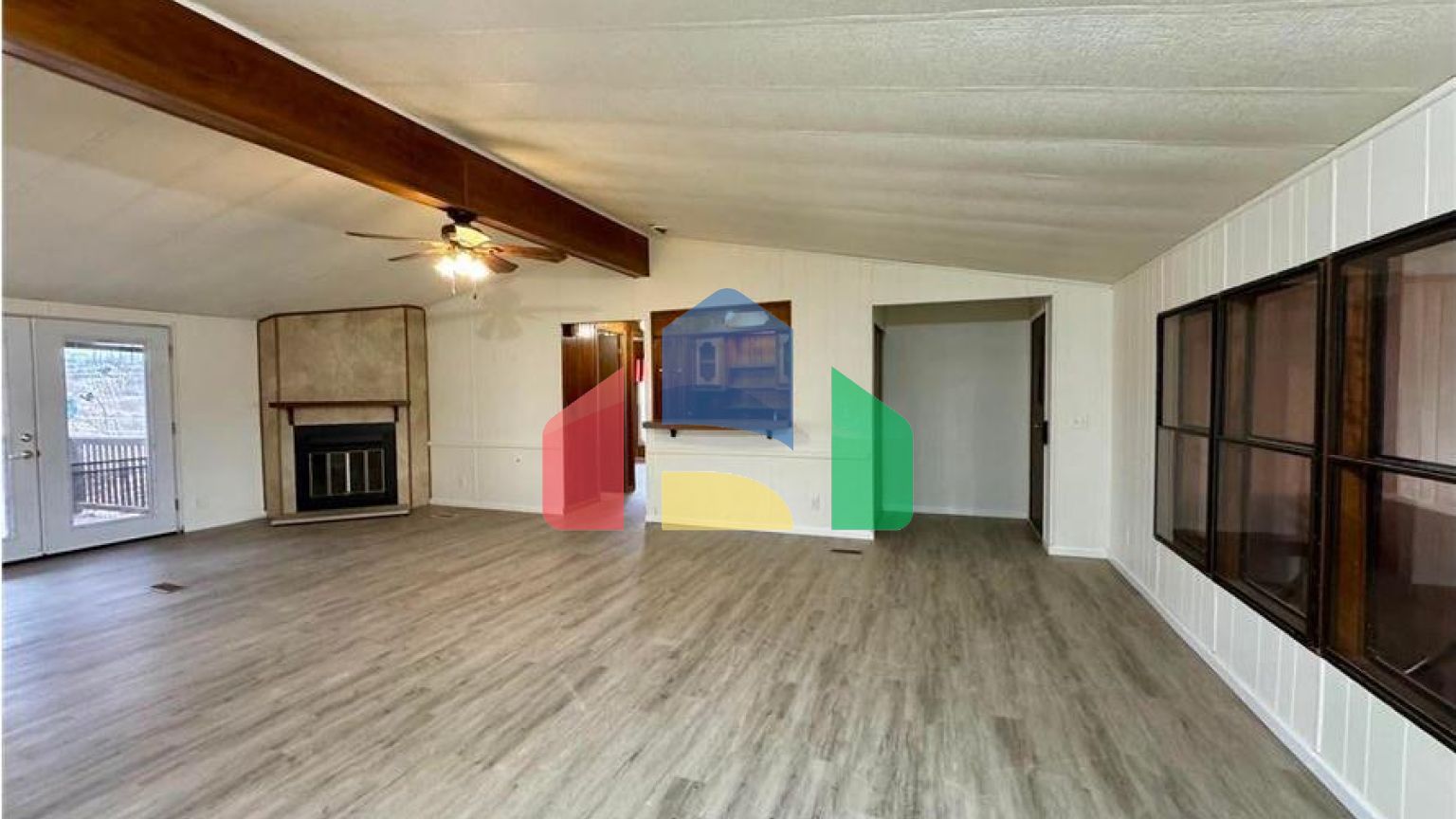 Residential - Mobile Home - Burlington, Iowa, United States - United States