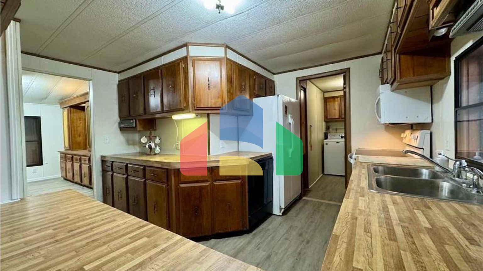 Residential - Mobile Home - Burlington, Iowa, United States - United States