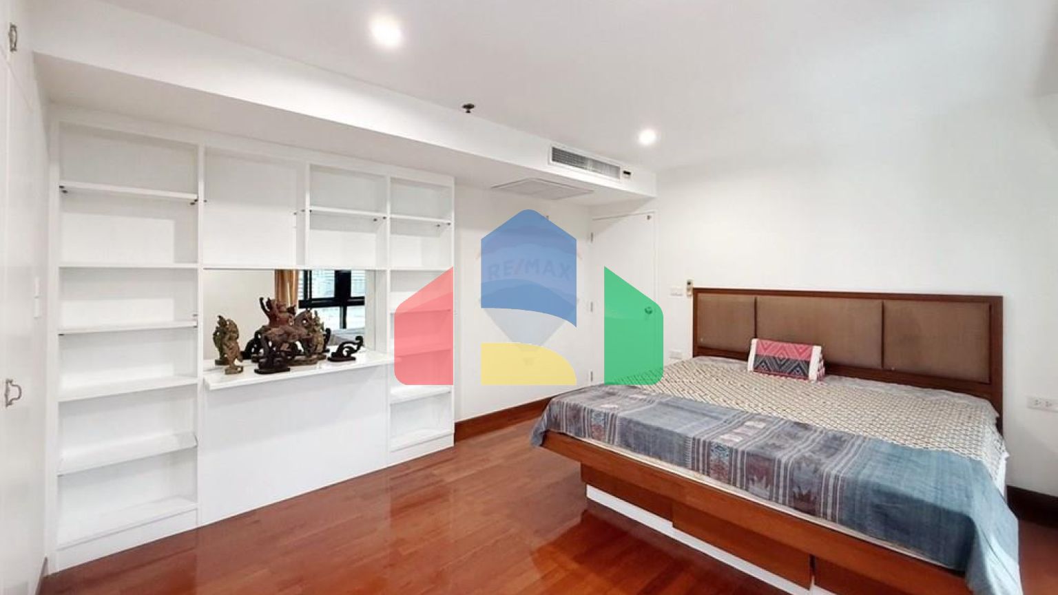 Residential - Condo/Apartment - Watthana, Bangkok - TH