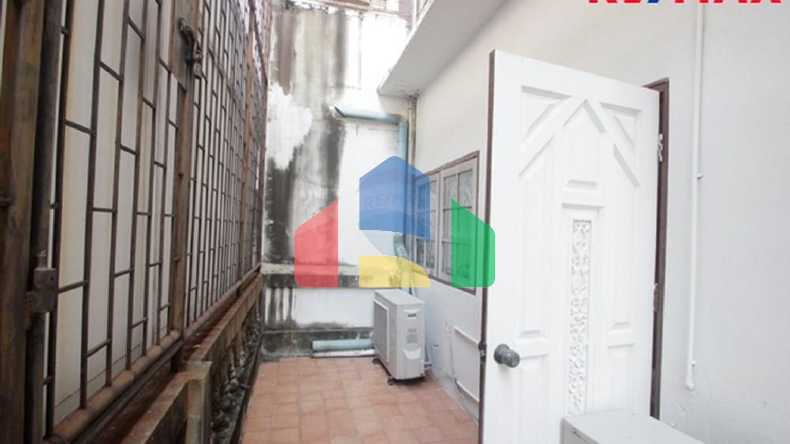 Residential - Townhouse - Bangkok Yai, Bangkok - TH