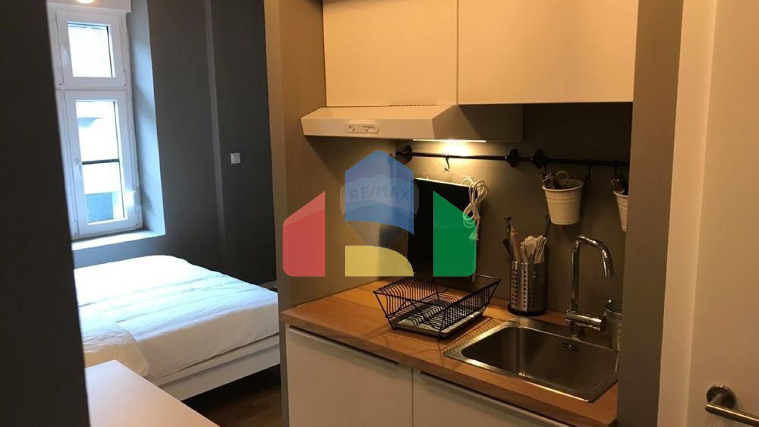 Commercial - Sale of Business - Donji Grad, Croatia - HR