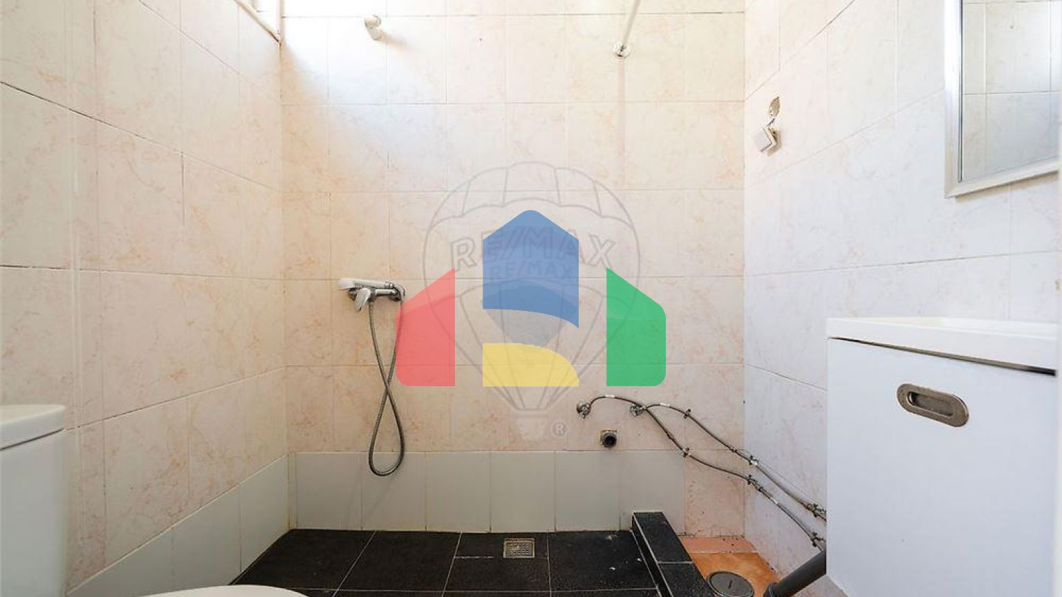 Residential - Condo/Apartment - T2 - Alcantara, Lisbon - PT