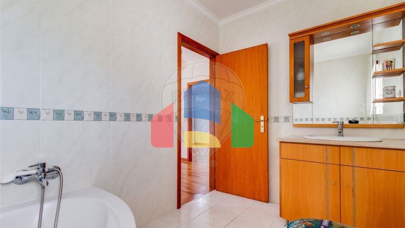Residential - Single Family Home - T5 - Parceiros e Azoia, Leiria - PT