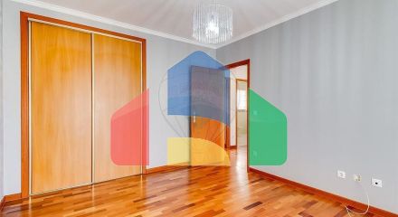 Residential - Single Family Home - T5 - Parceiros e Azoia, Leiria - PT