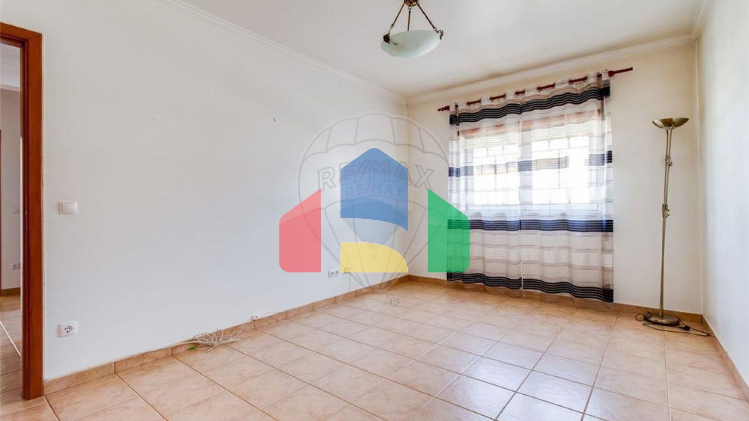 Residential - Single Family Home - T5 - Parceiros e Azoia, Leiria - PT