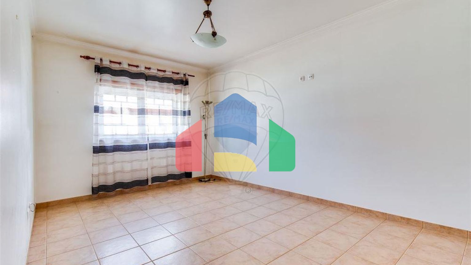 Residential - Single Family Home - T5 - Parceiros e Azoia, Leiria - PT