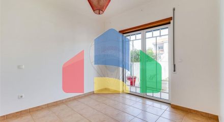 Residential - Single Family Home - T5 - Parceiros e Azoia, Leiria - PT