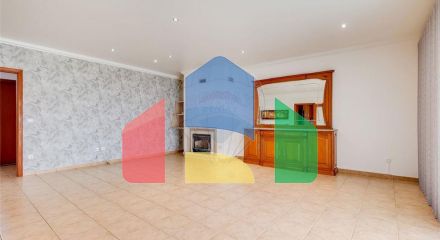 Residential - Single Family Home - T5 - Parceiros e Azoia, Leiria - PT