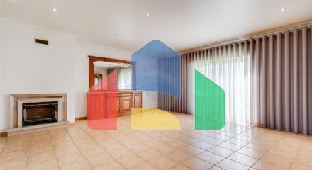Residential - Single Family Home - T5 - Parceiros e Azoia, Leiria - PT