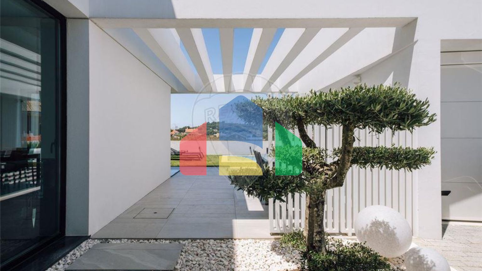 Residential - Single Family Home - T4 - Ramada e Caneças, Odivelas - PT