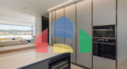Residential - Single Family Home - T4 - Ramada e Caneças, Odivelas - PT