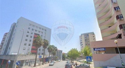 Commercial - Commercial/Retail - Ramada e Caneças, Odivelas - PT