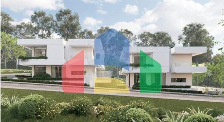 Residential - Single Family Home - T4 - Ramada e Caneças, Odivelas - PT