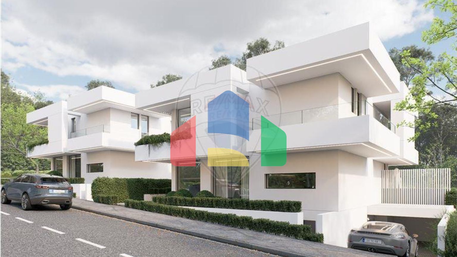 Residential - Single Family Home - T4 - Ramada e Caneças, Odivelas - PT