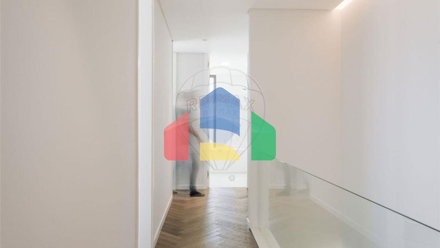 Residential - Single Family Home - T4 - Ramada e Caneças, Odivelas - PT