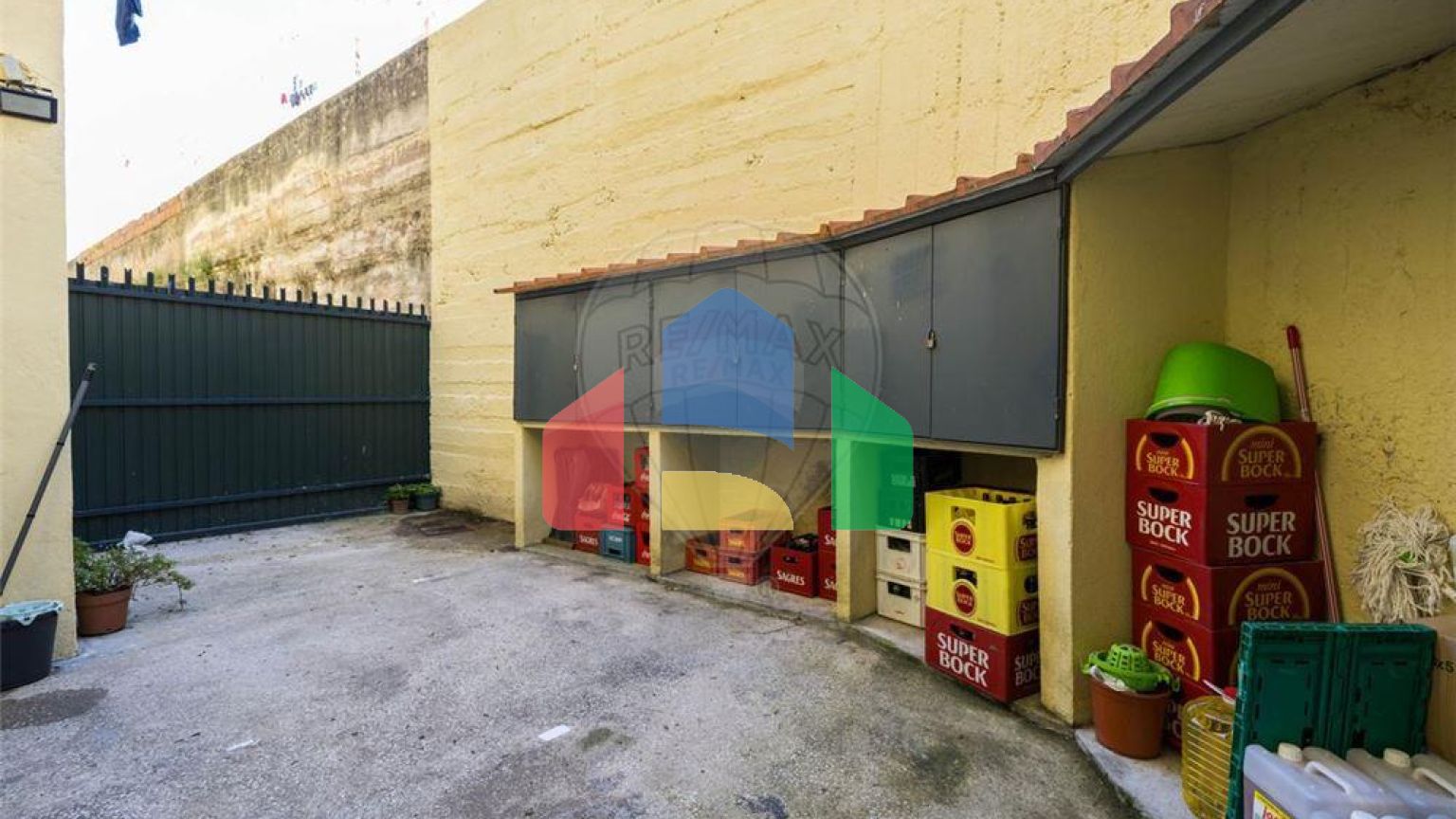 Commercial - Commercial/Retail - Ramada e Caneças, Odivelas - PT