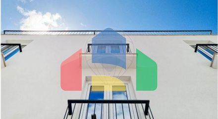 Residential - Condo/Apartment - T3 - Arroios, Lisbon - PT