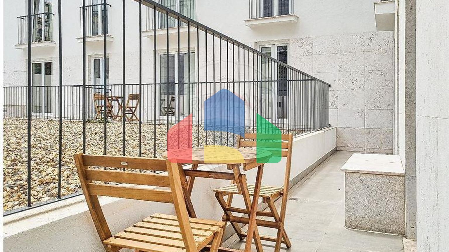 Residential - Condo/Apartment - T3 - Arroios, Lisbon - PT