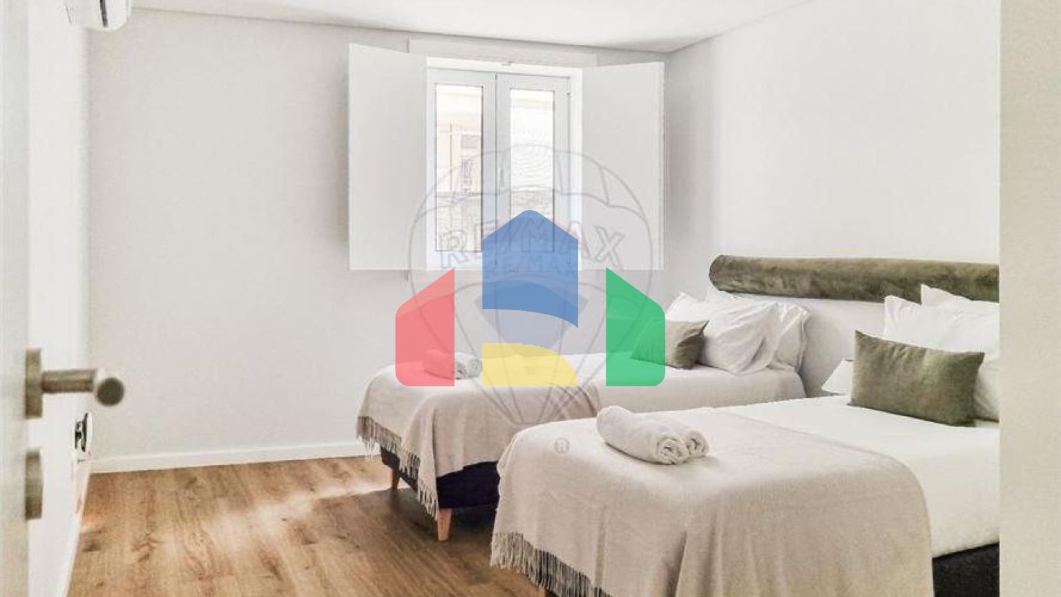 Residential - Condo/Apartment - T3 - Arroios, Lisbon - PT