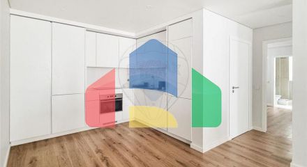 Residential - Condo/Apartment - T3 - Arroios, Lisbon - PT