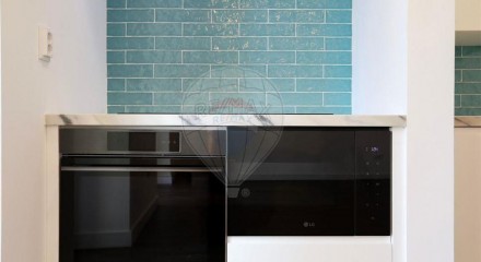 Residential - Condo/Apartment - T4 - Arroios, Lisbon - PT