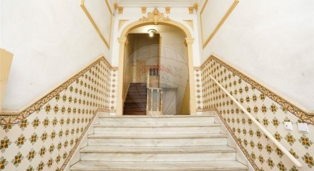 Residential - Condo/Apartment - T4 - Arroios, Lisbon - PT