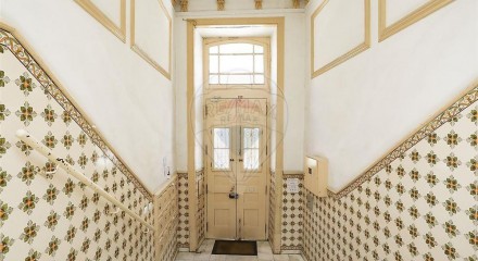 Residential - Condo/Apartment - T4 - Arroios, Lisbon - PT