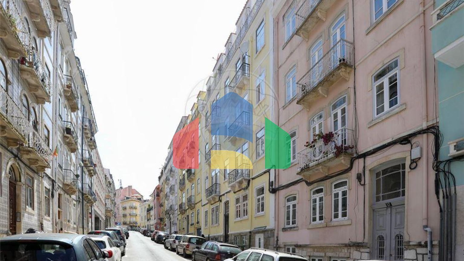 Residential - Condo/Apartment - T4 - Arroios, Lisbon - PT