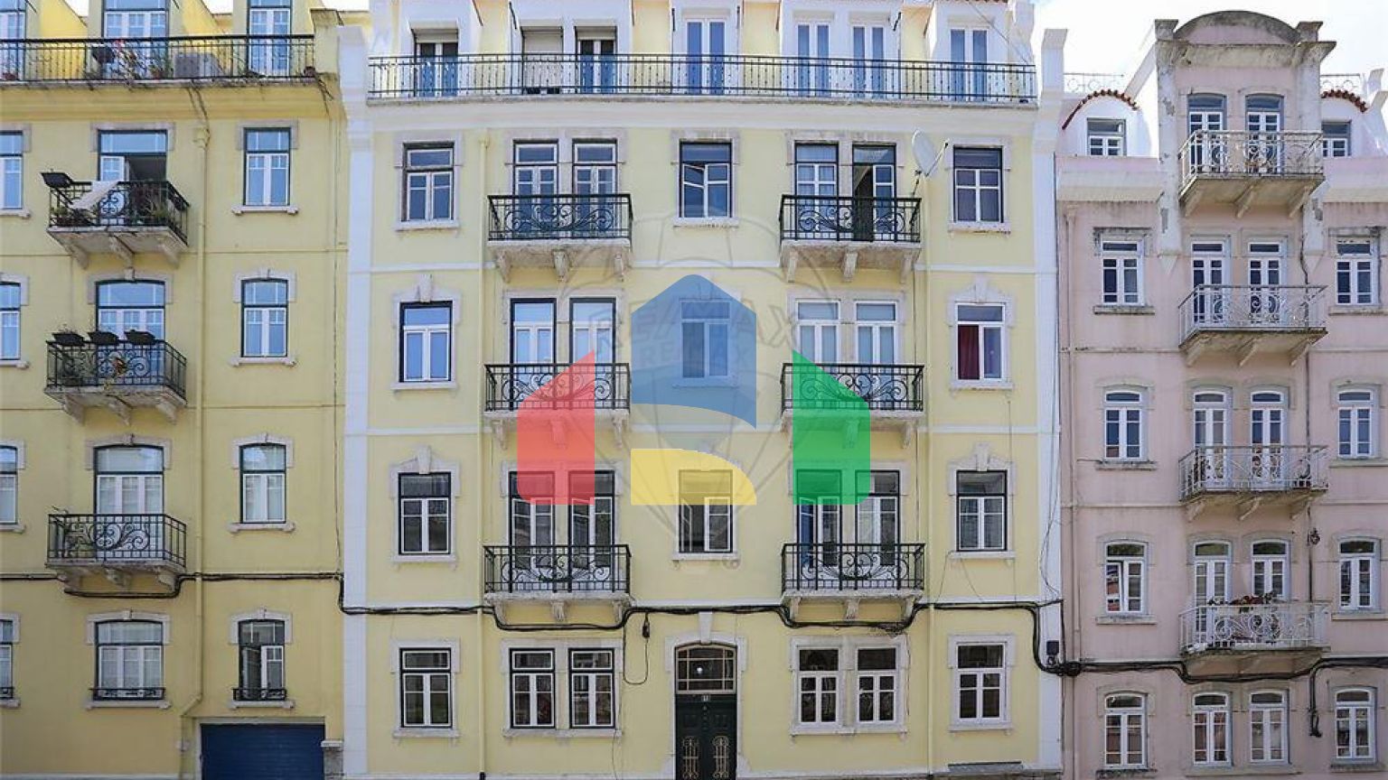 Residential - Condo/Apartment - T4 - Arroios, Lisbon - PT