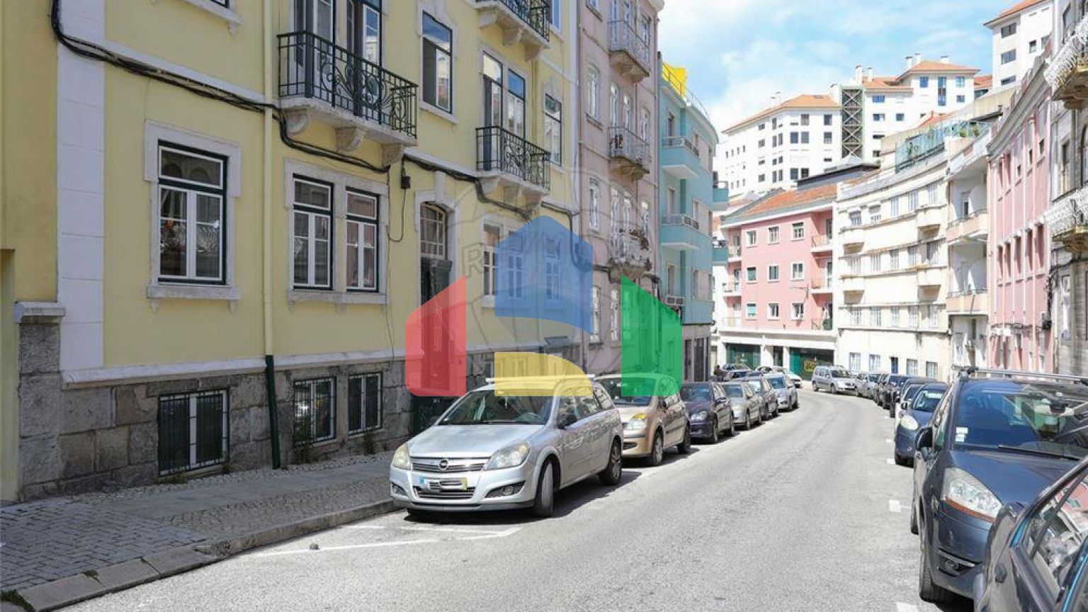 Residential - Condo/Apartment - T4 - Arroios, Lisbon - PT