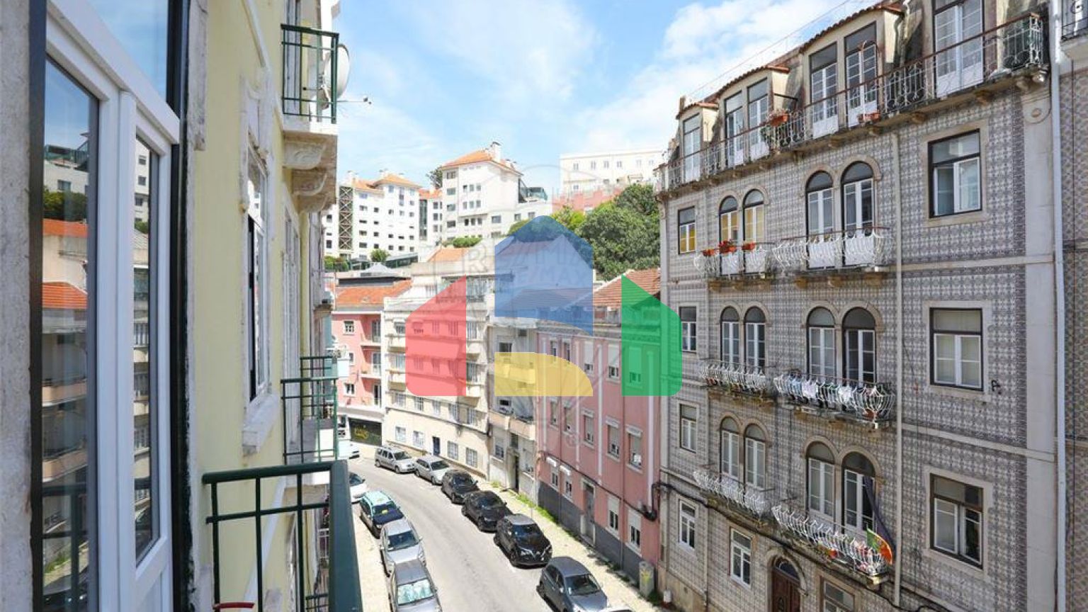 Residential - Condo/Apartment - T4 - Arroios, Lisbon - PT