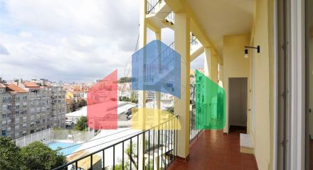 Residential - Condo/Apartment - T4 - Arroios, Lisbon - PT