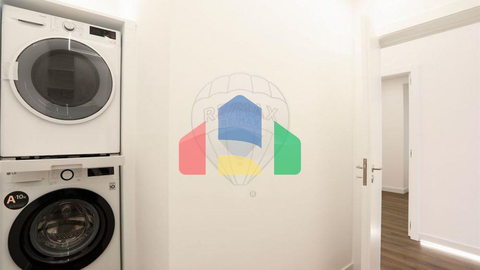 Residential - Condo/Apartment - T4 - Arroios, Lisbon - PT