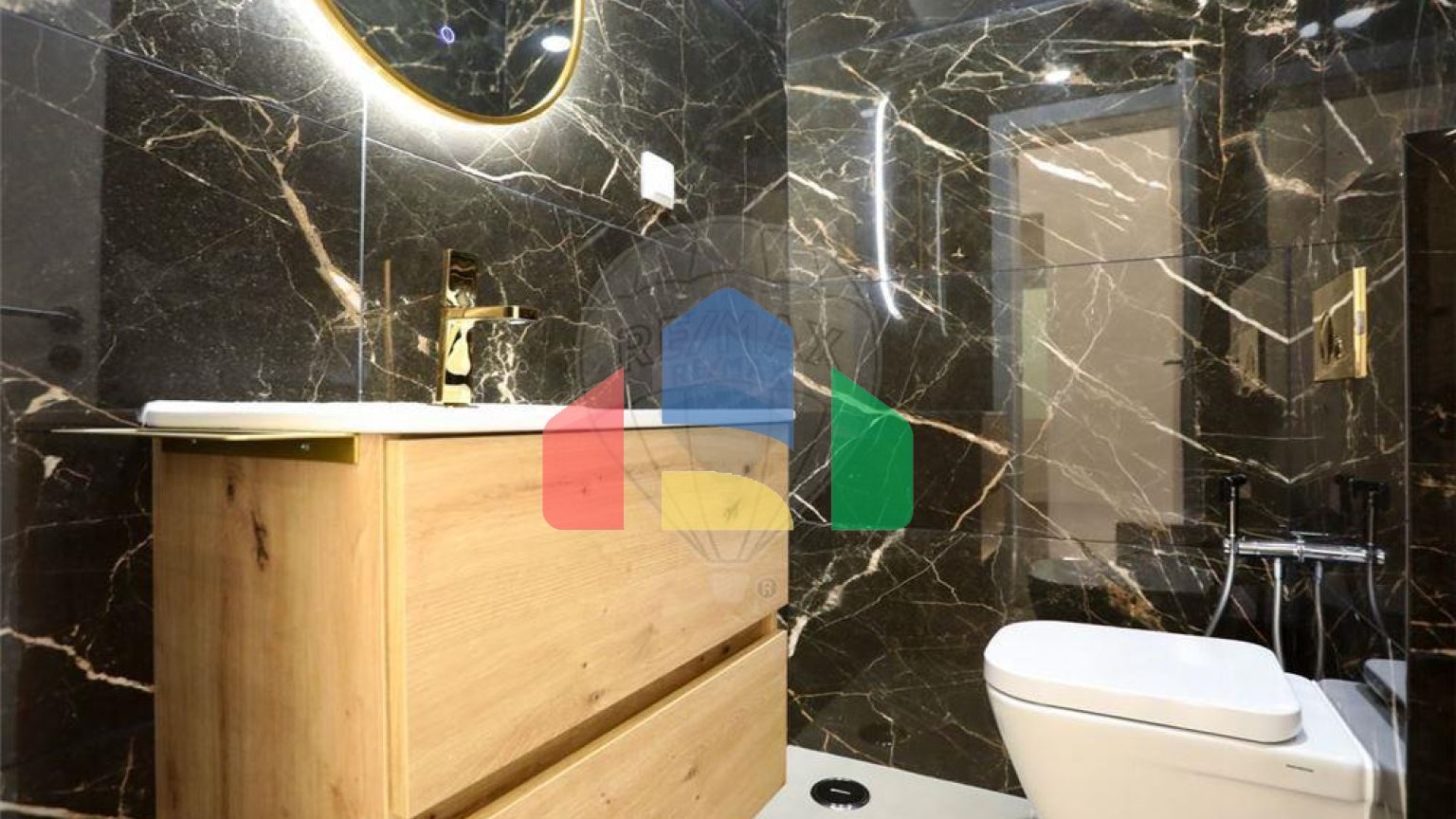 Residential - Condo/Apartment - T4 - Arroios, Lisbon - PT