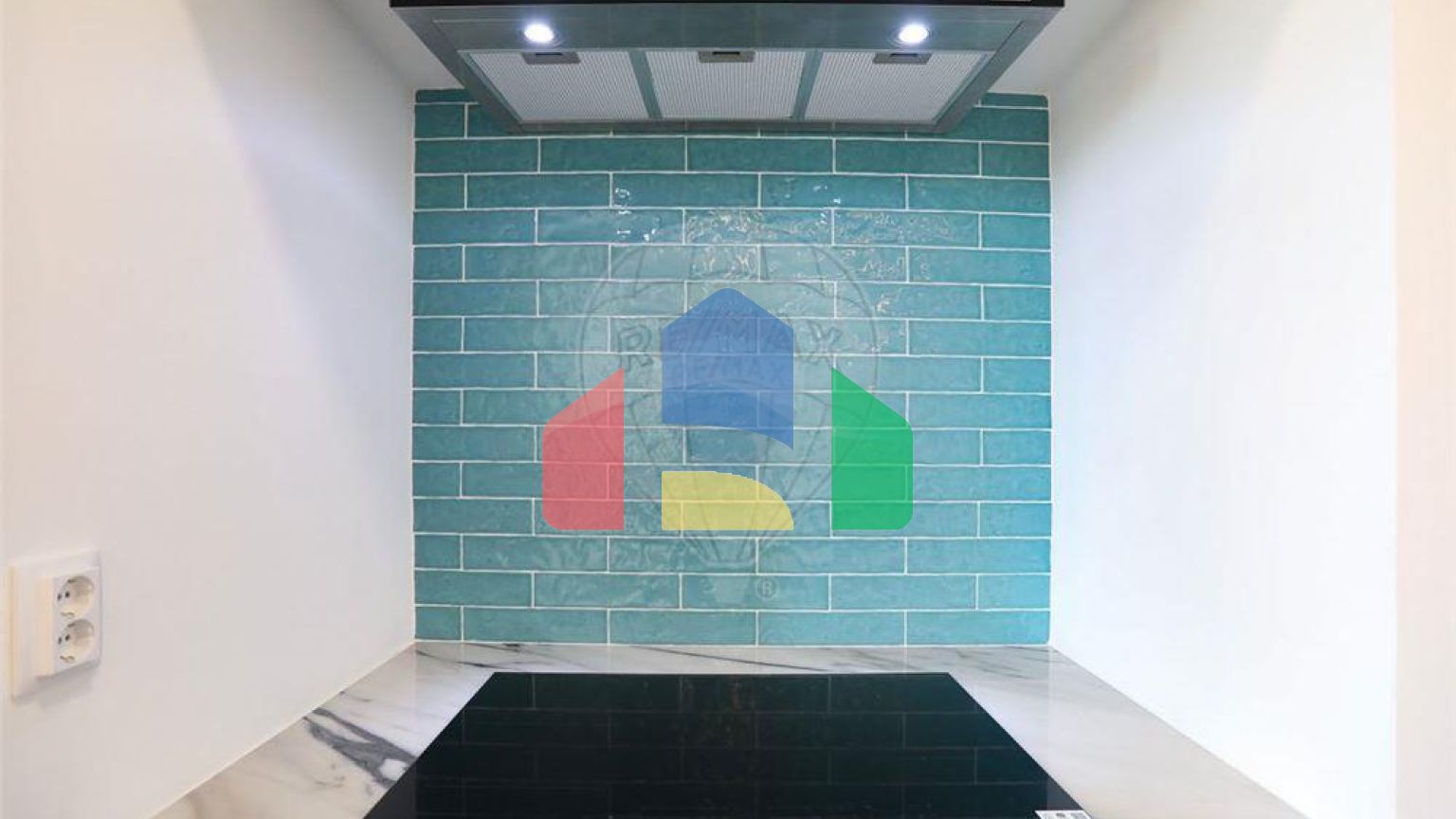 Residential - Condo/Apartment - T4 - Arroios, Lisbon - PT