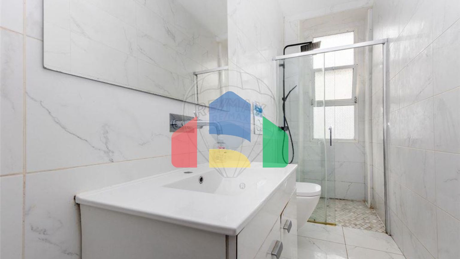 Residential - Condo/Apartment - T4 - Arroios, Lisbon - PT