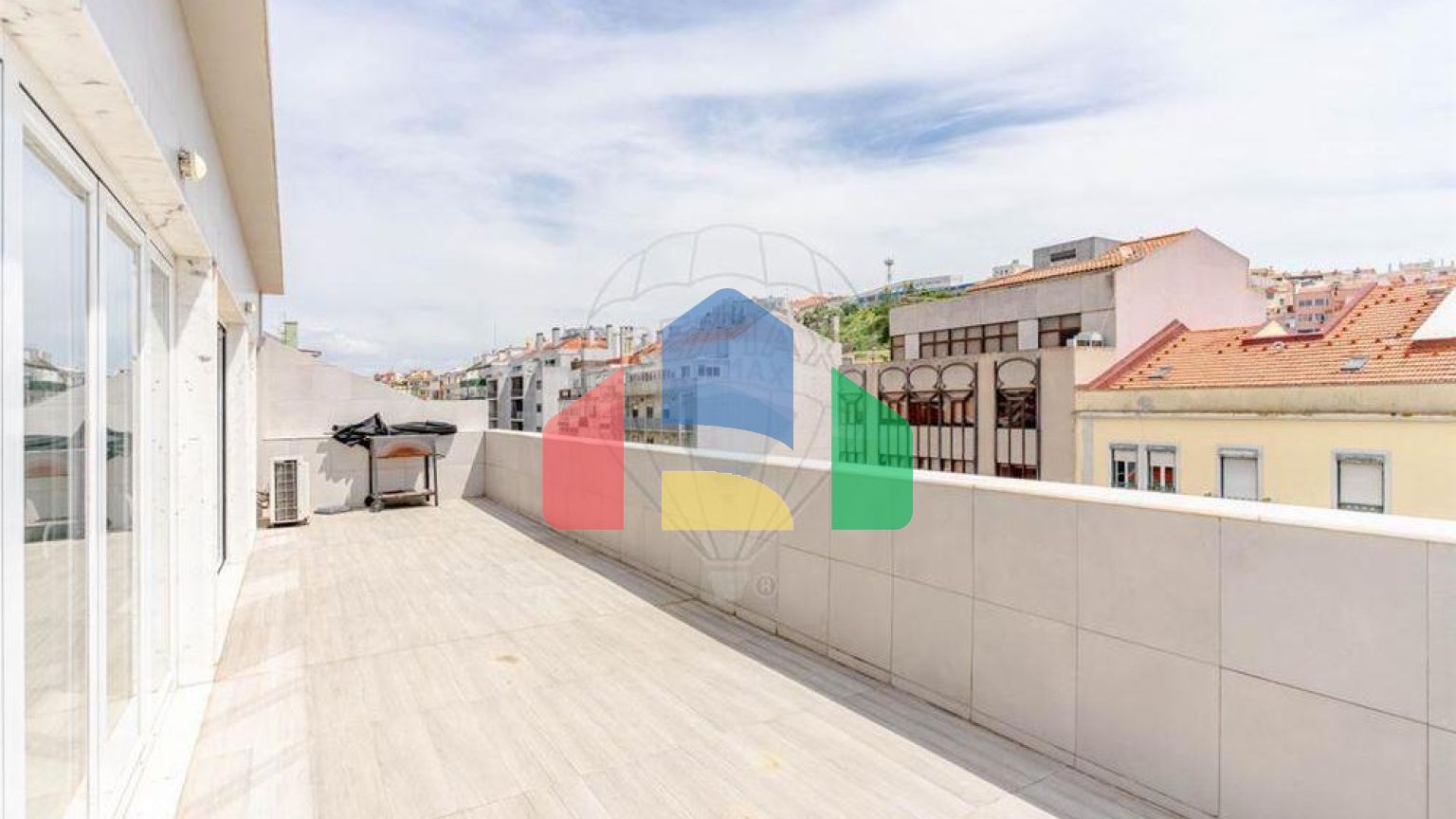 Residential - Condo/Apartment - T3 - Arroios, Lisbon - PT