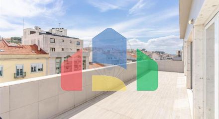 Residential - Condo/Apartment - T3 - Arroios, Lisbon - PT