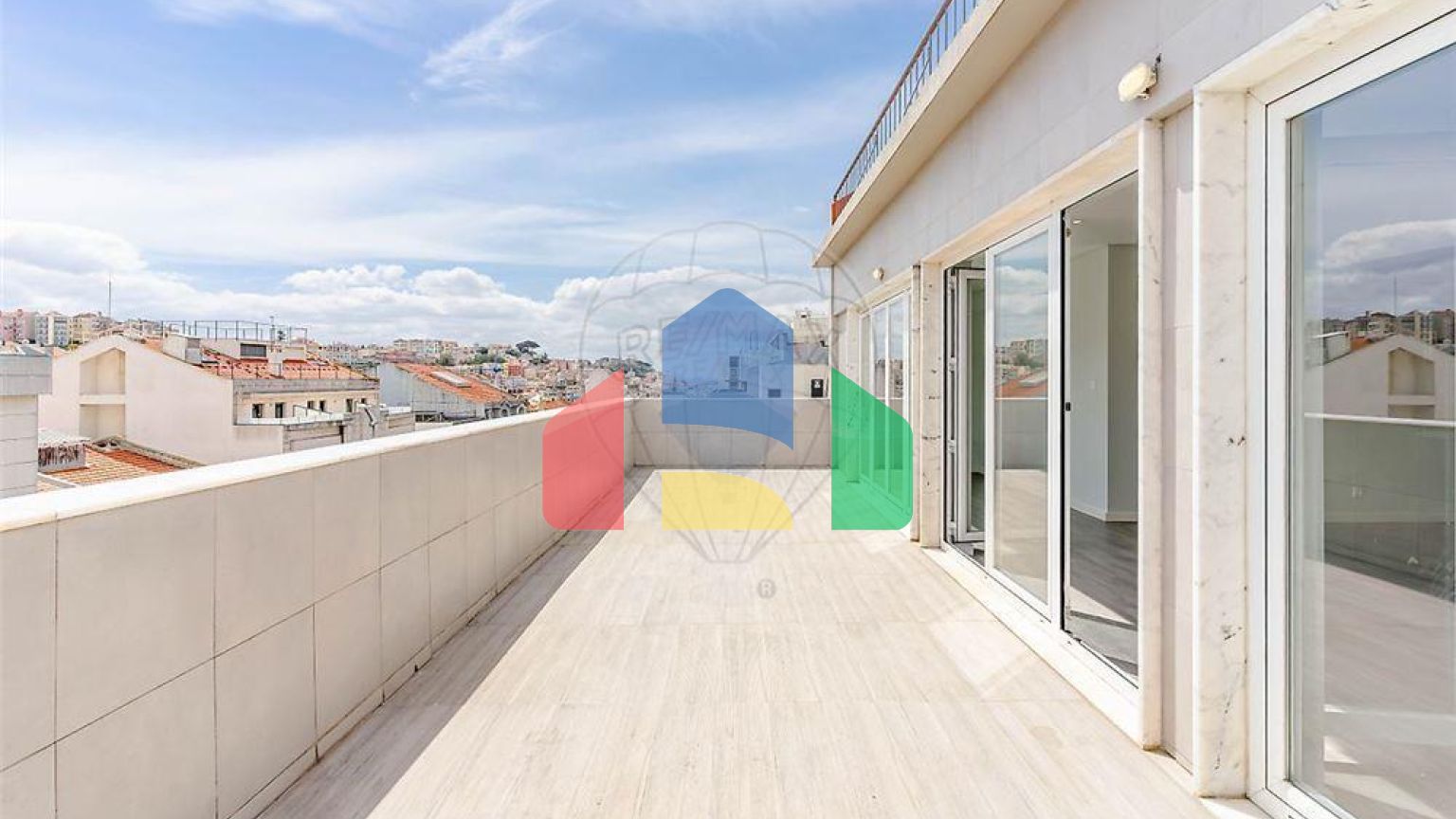 Residential - Condo/Apartment - T3 - Arroios, Lisbon - PT