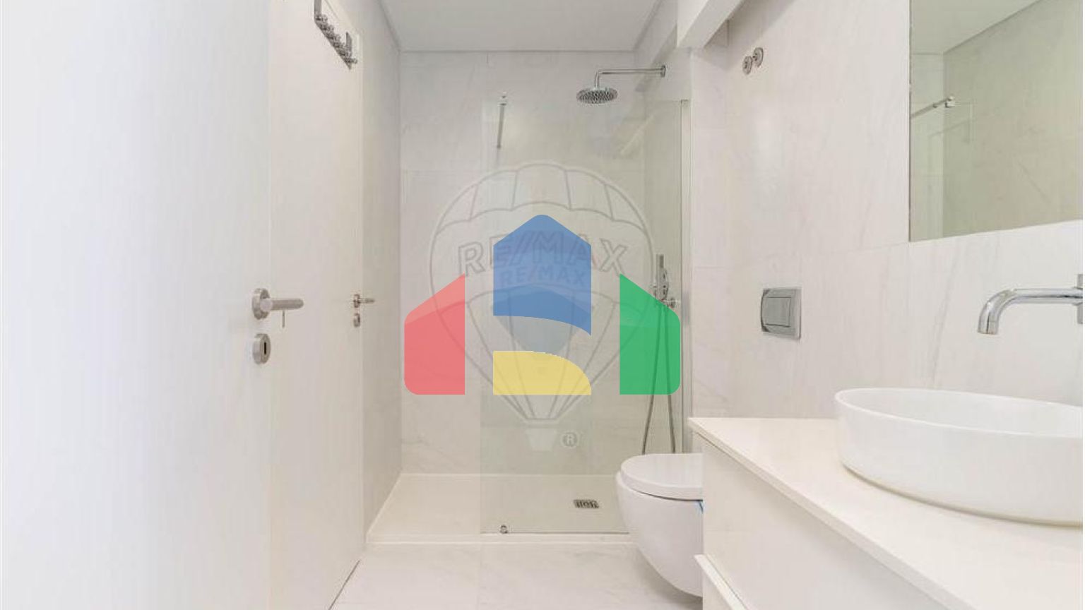 Residential - Condo/Apartment - T3 - Arroios, Lisbon - PT