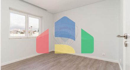 Residential - Condo/Apartment - T3 - Arroios, Lisbon - PT