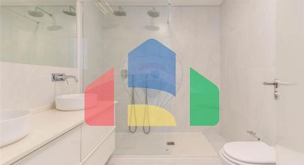 Residential - Condo/Apartment - T3 - Arroios, Lisbon - PT