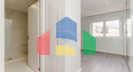 Residential - Condo/Apartment - T3 - Arroios, Lisbon - PT