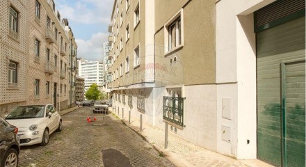 Commercial - Commercial/Retail - Arroios, Lisbon - PT