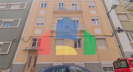 Residential - Condo/Apartment - T4 - Arroios, Lisbon - PT